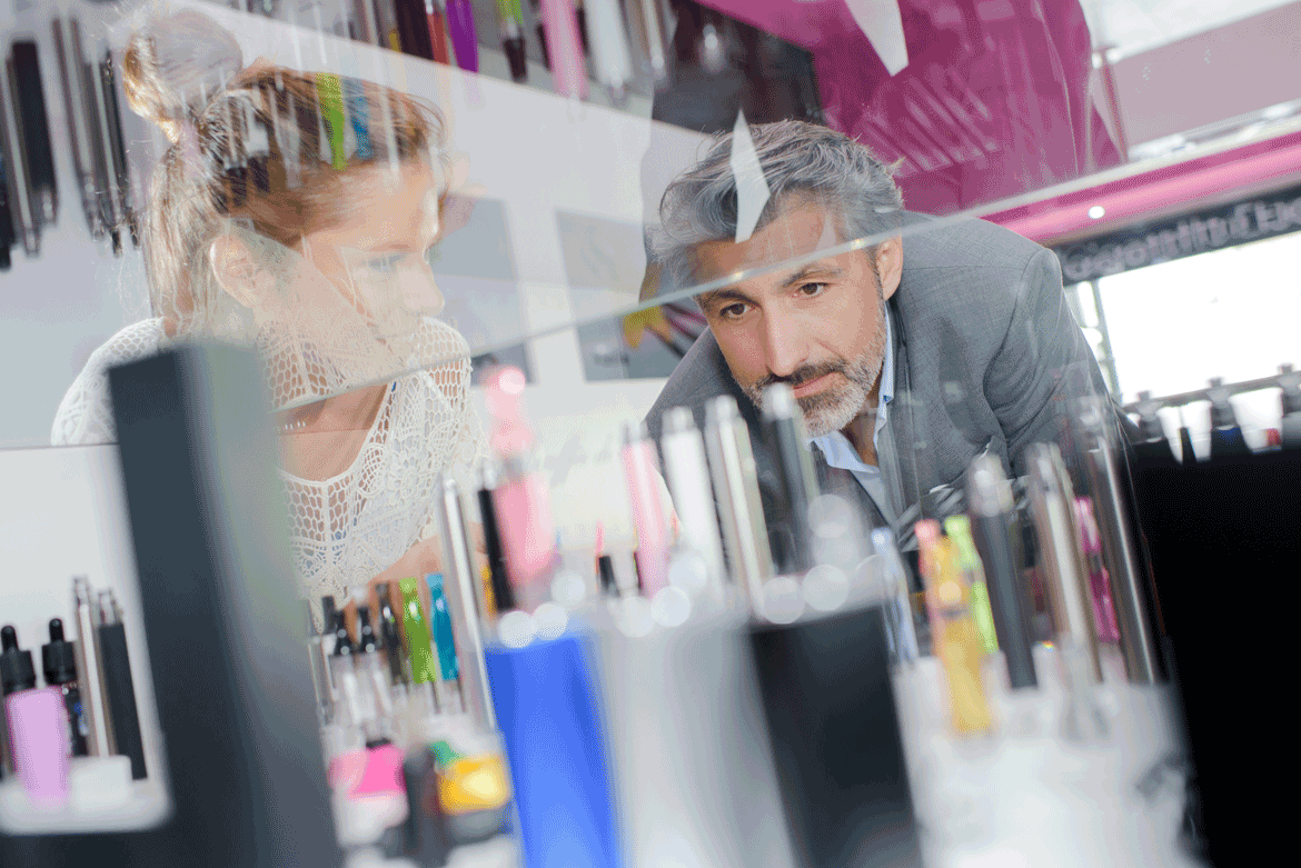 visuel distributeurs de cigarettes electroniques